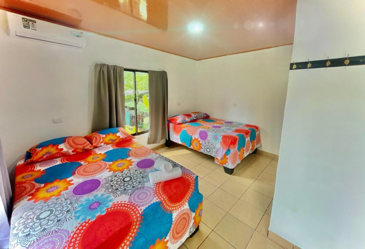 Carey Lodging Tortuguero Exterior photo