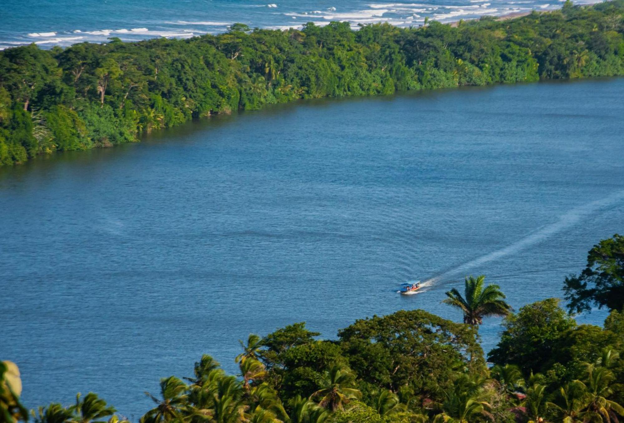 Carey Lodging Tortuguero Exterior photo