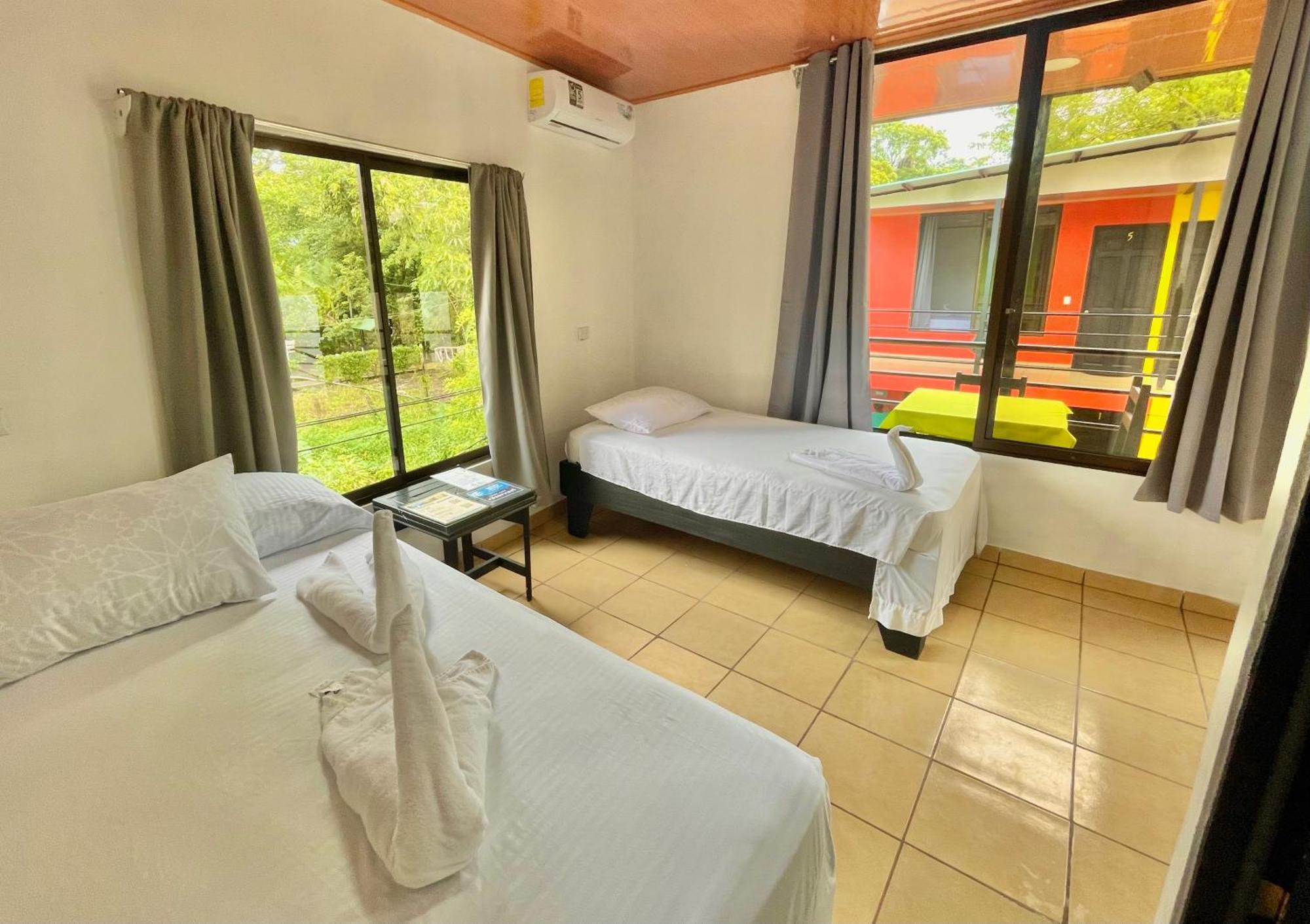Carey Lodging Tortuguero Room photo
